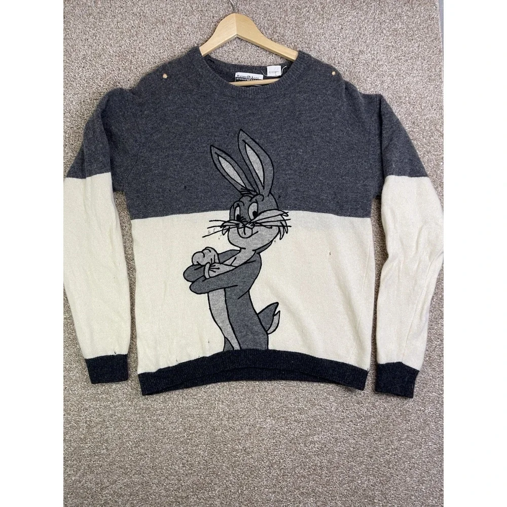 Vintage 1998 Warner Bros Bugs Bunny 100% Lambswool Pullover Sweater Large Tears